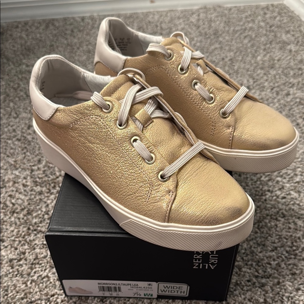 Naturalizer Gold Women's Sneakers